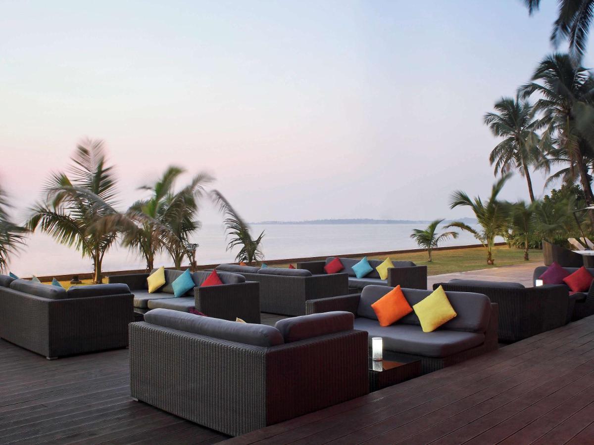 Novotel Mumbai Juhu Beach Екстер'єр фото The Beach Bar