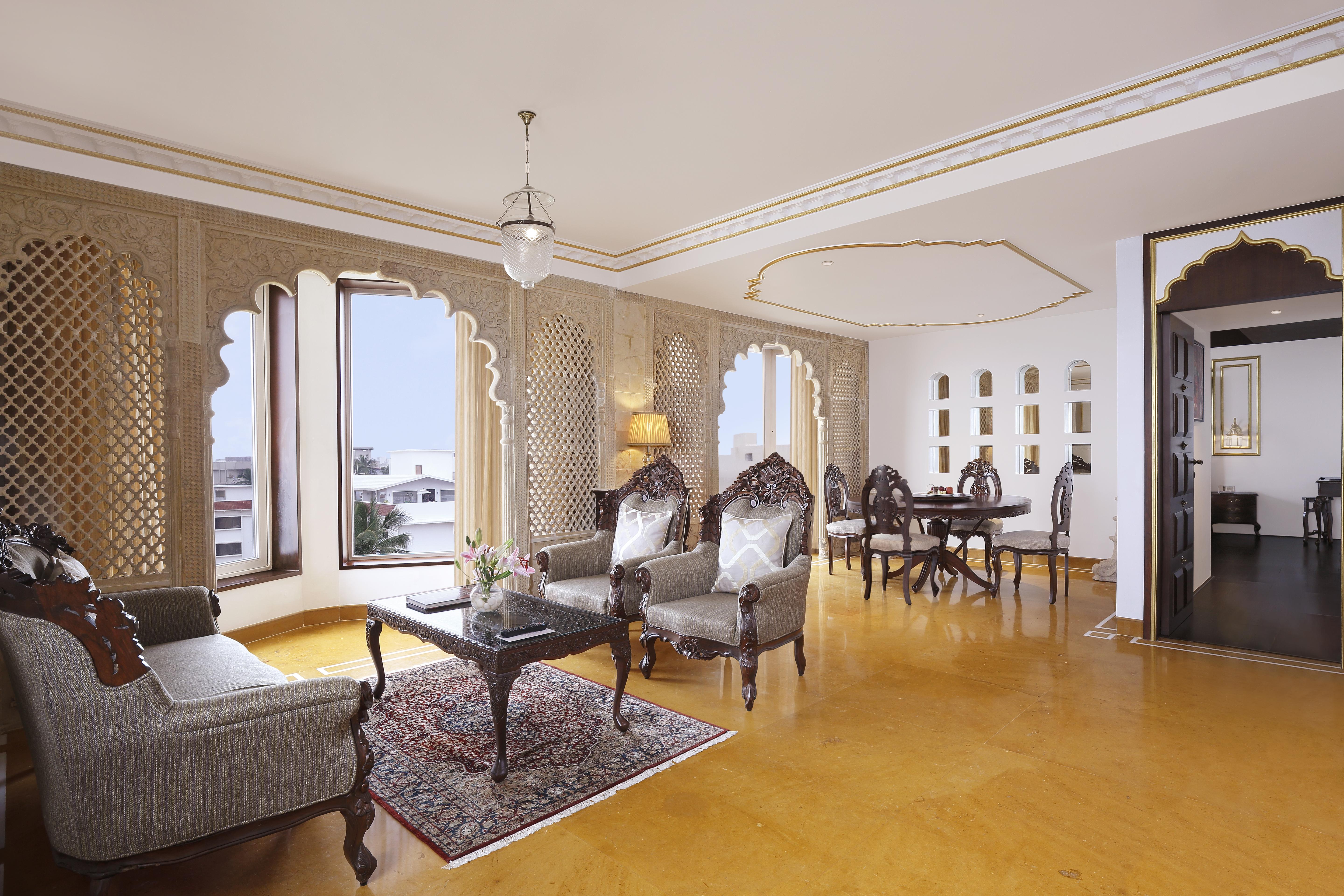 Novotel Mumbai Juhu Beach Екстер'єр фото A suite at the Taj Mahal Palace