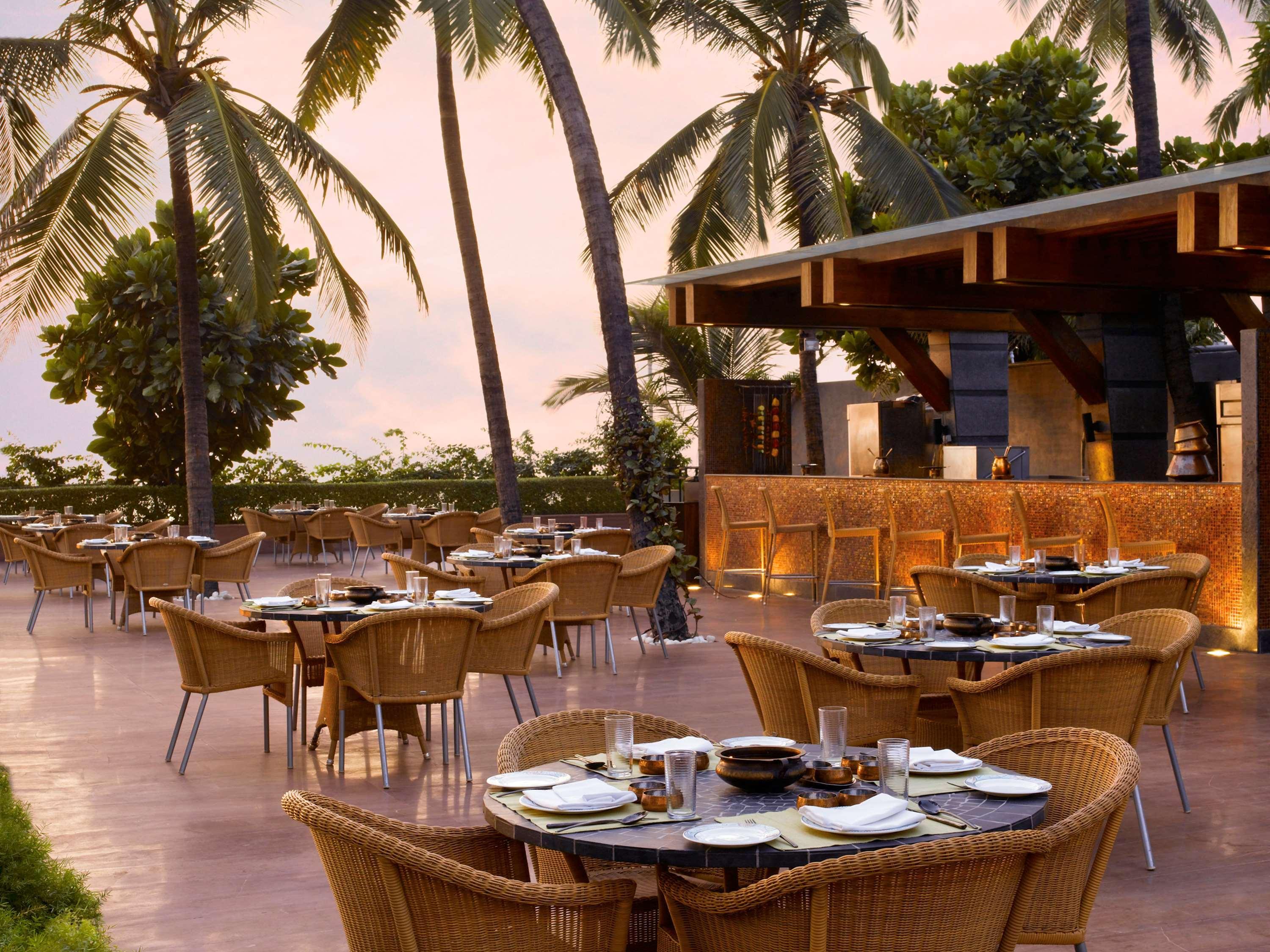 Novotel Mumbai Juhu Beach Екстер'єр фото The Park, Hyderabad